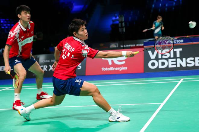 丹麦队绝杀泰国队，黄鸭组合高光表现