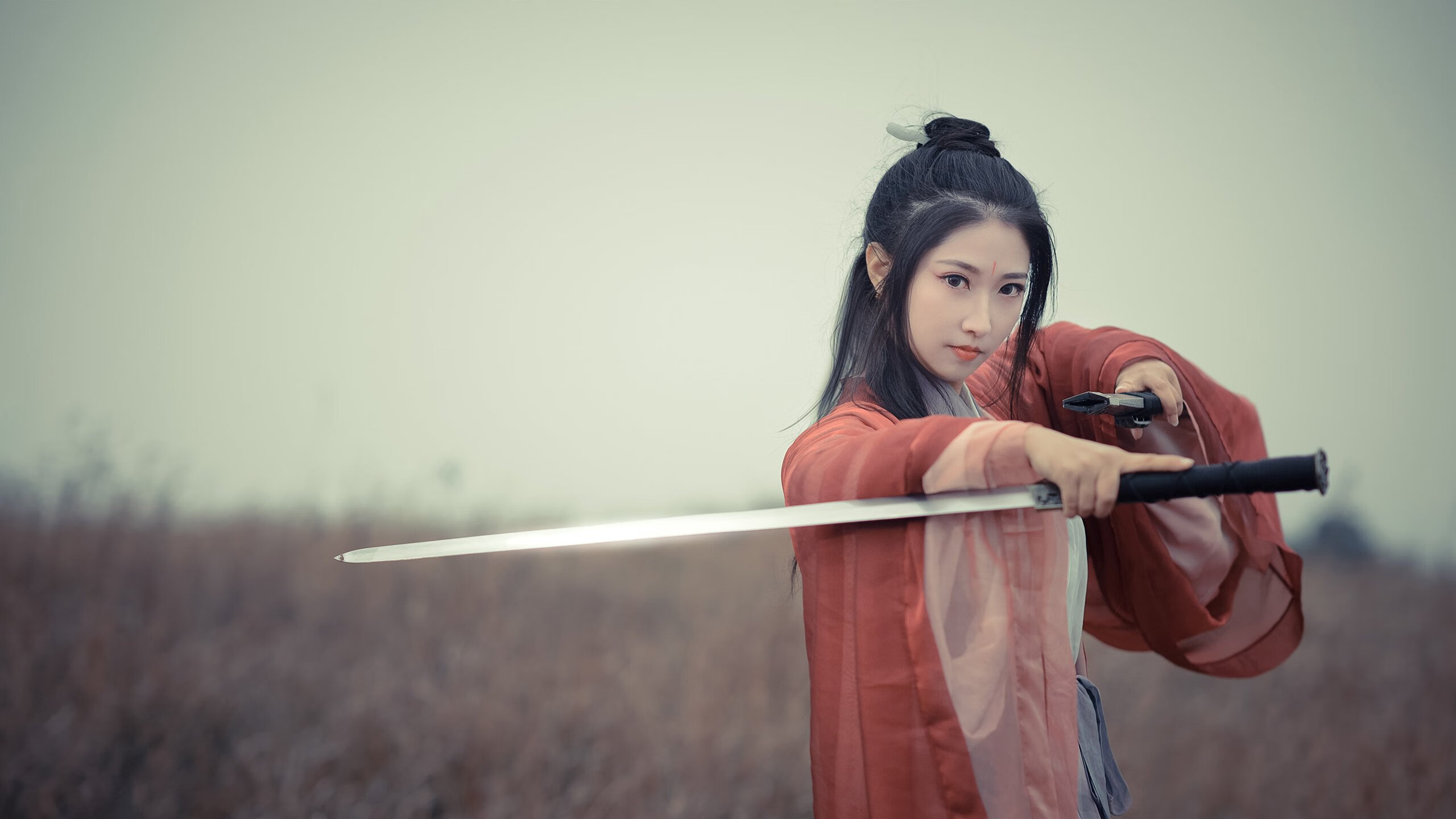 慈善赛风云,乌拉圭血拼乌克兰,本泽马高光表现扭转战局