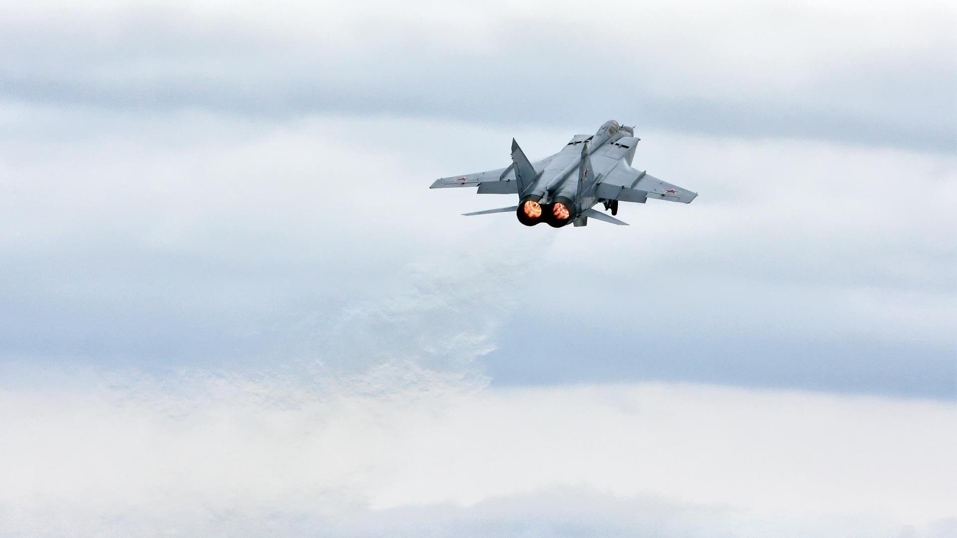 奥斯梅恩封神之战！奥地利补时绝杀多特蒙德，改写历史的英雄诞生