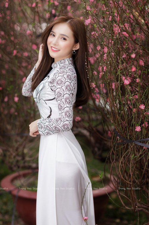 绝命之谷的生死时速,D组六分之战,澳大利亚完胜日本,孙兴慜以血火淬炼带队凯歌
